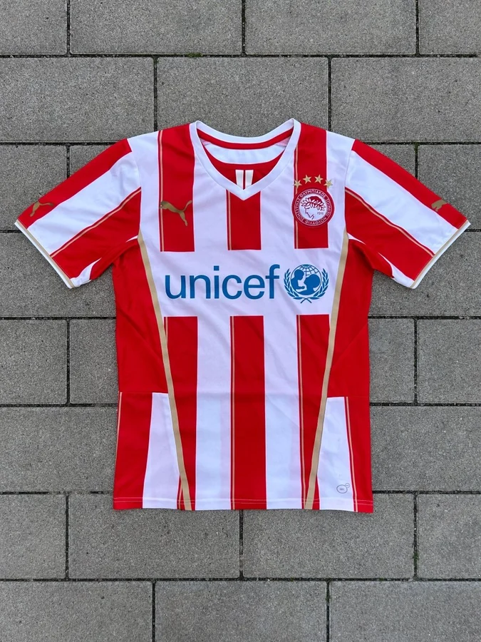 Olympiacos home · 2013/14